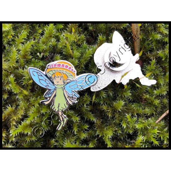 (image for) "B+" Enamel Mushoom Pin